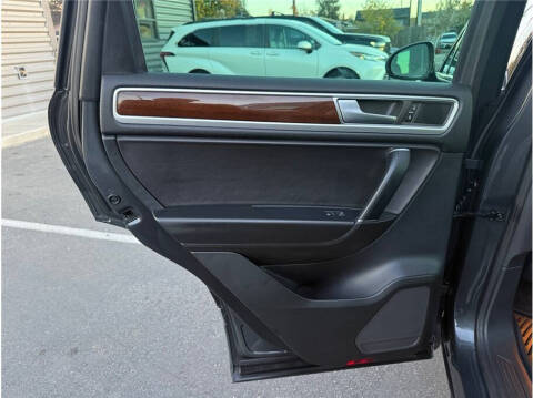 2015 Volkswagen Touareg TDI Lux