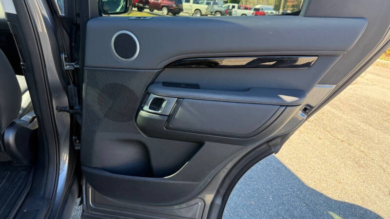 2019 Land Rover Discovery SE