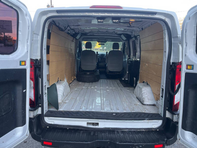 2015 Ford Transit Base photo 13