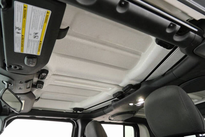 2021 Jeep Gladiator Willys