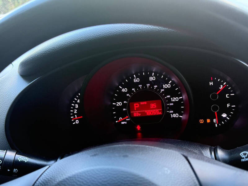 2017 Kia Soul +
