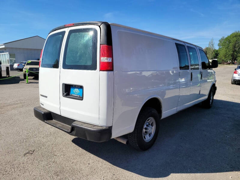 2018 Chevrolet Express 2500