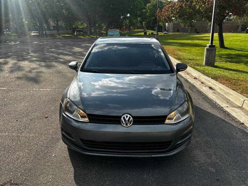 2017 Volkswagen Golf TSI S