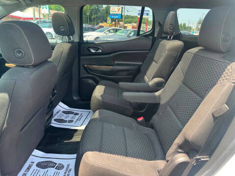 2017 GMC Acadia SLE-2
