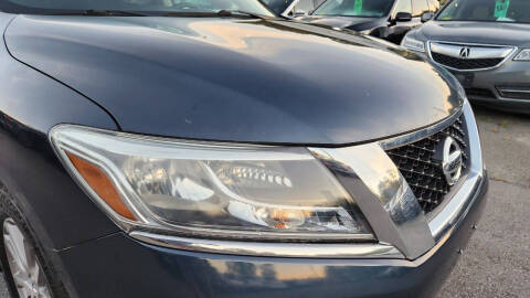 2015 Nissan Pathfinder SV