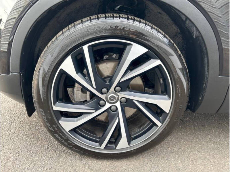 2020 Volvo XC40 T5 R-Design