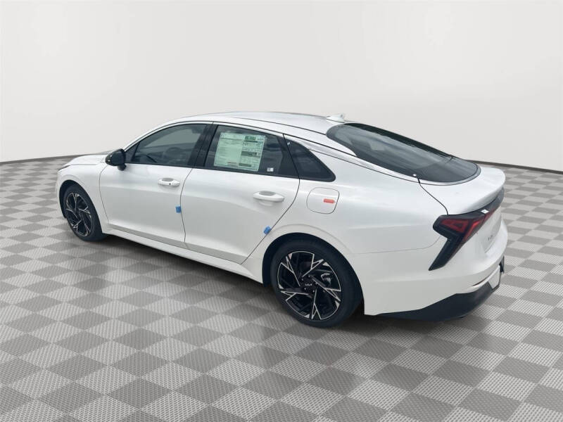 2026 Kia K5