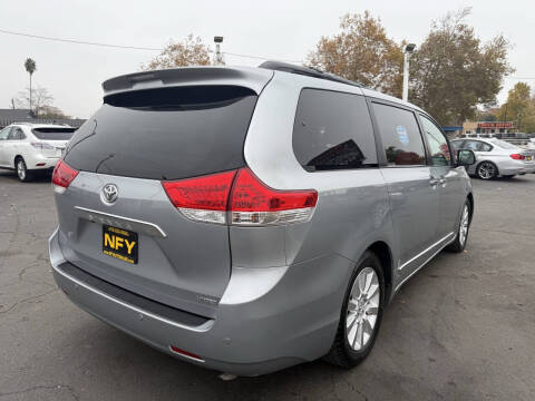 2014 Toyota Sienna Limited 7-Passenger
