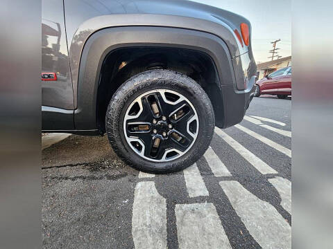 2016 Jeep Renegade Trailhawk