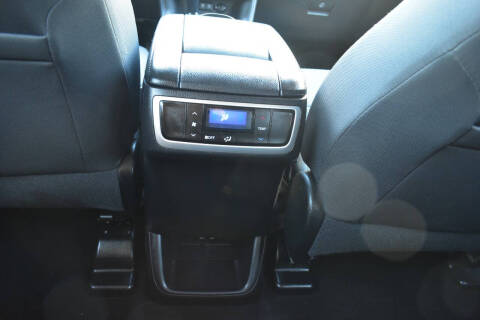 2017 Toyota Highlander LE