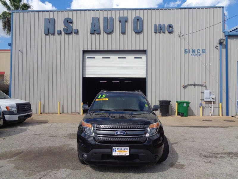 2015 Ford Explorer XLT's photo