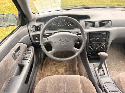 1999 Toyota Camry LE