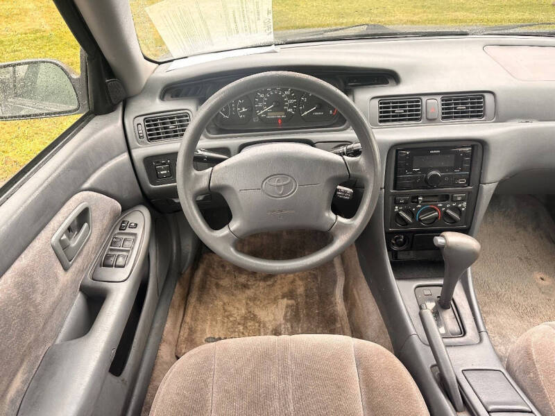 1999 Toyota Camry LE