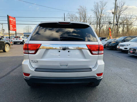 2012 Jeep Grand Cherokee Laredo