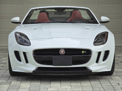 2016 Jaguar F-TYPE R