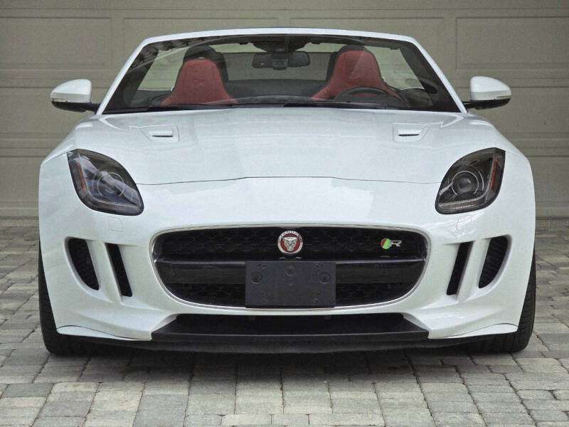 2016 Jaguar F-TYPE R
