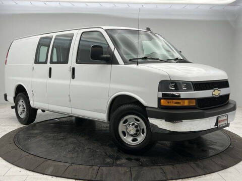 2022 Chevrolet Express 2500