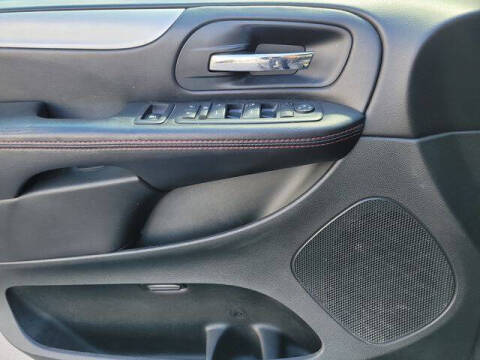2016 Dodge Grand Caravan R/T