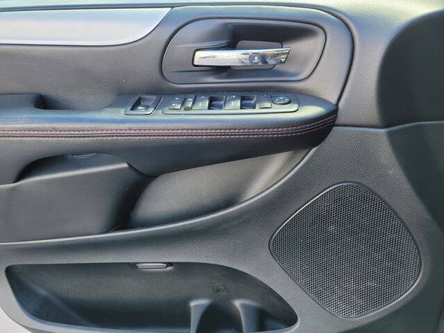 2016 Dodge Grand Caravan R/T