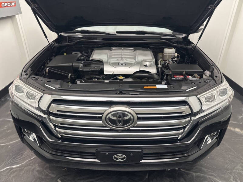 2016 Toyota Land Cruiser