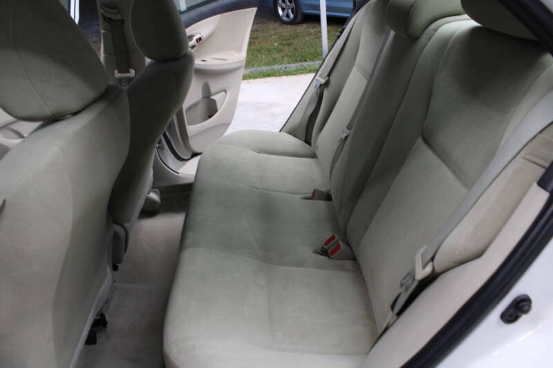 2013 Toyota Corolla LE