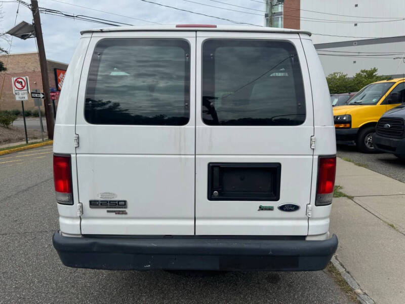 2014 Ford E-Series E-250