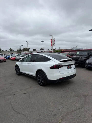 2026 Tesla Model X Plaid