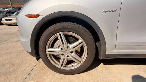 2011 Porsche Cayenne S Hybrid