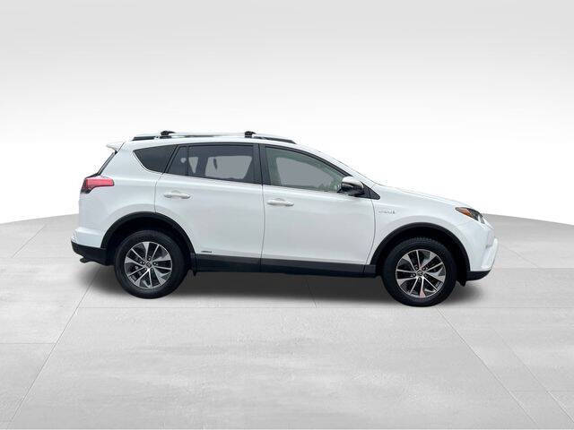 2018 Toyota RAV4 Hybrid XLE