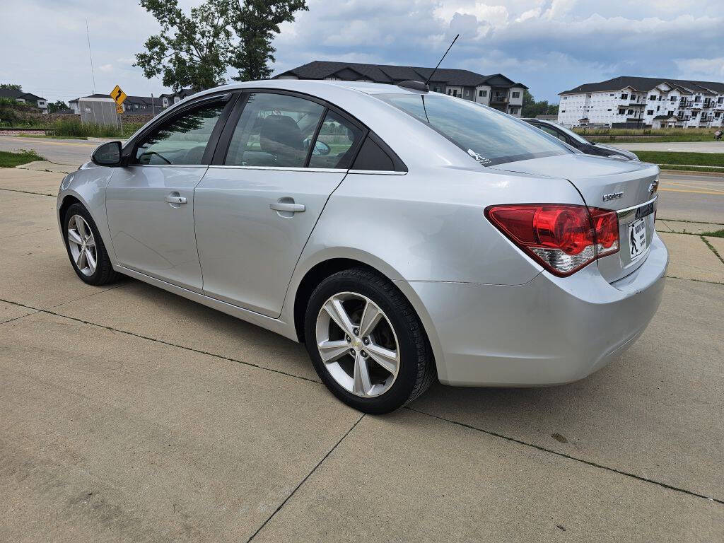 2015 Chevrolet Cruze for sale at Bigfoot Auto in Hiawatha, IA