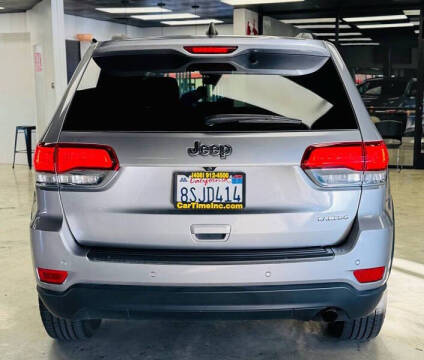 2020 Jeep Grand Cherokee Laredo E