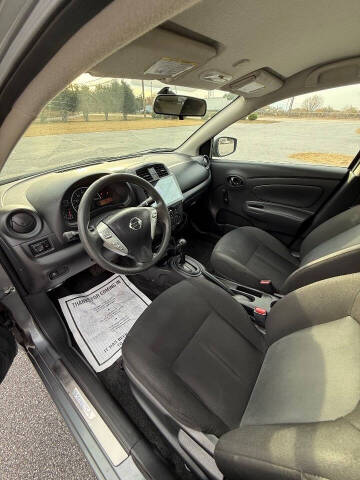 2018 Nissan Versa S Plus