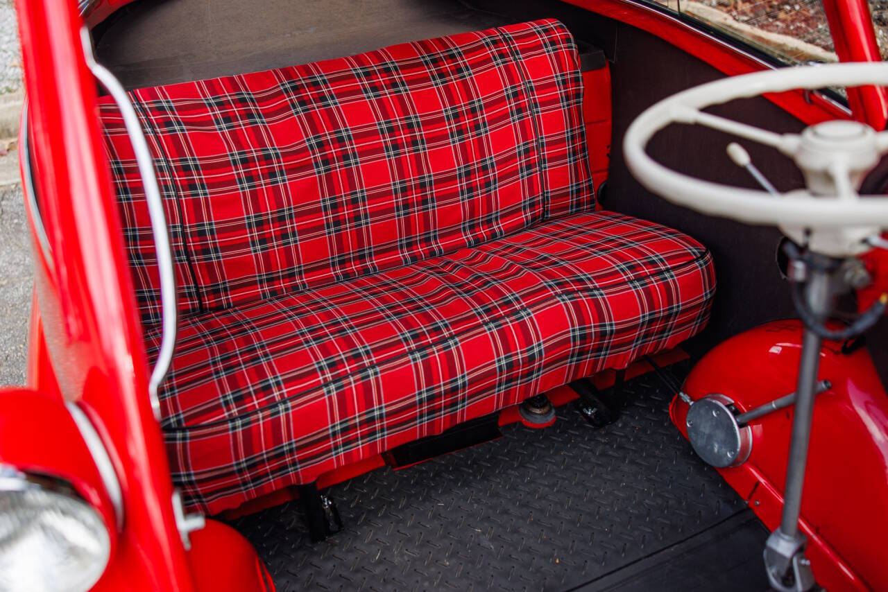 1957 BMW Isetta 13