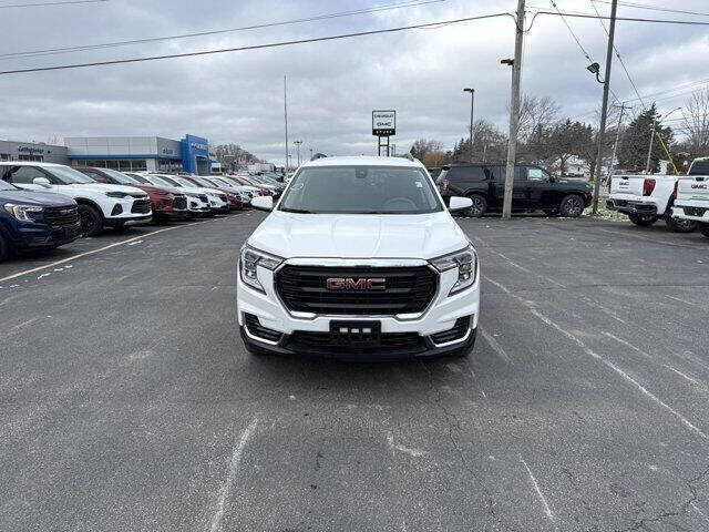 2022 GMC Terrain SLE