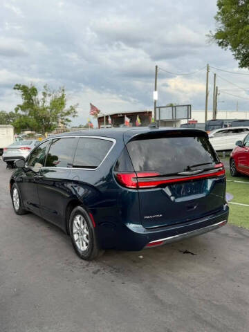2023 Chrysler Pacifica Touring L