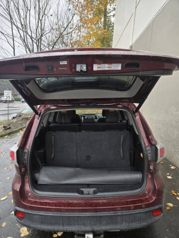 2014 Toyota Highlander LE Plus