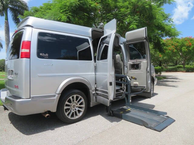2019 GMC Savana 2500