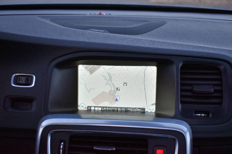 2016 Volvo S60 T5 Drive-E R-Design SE