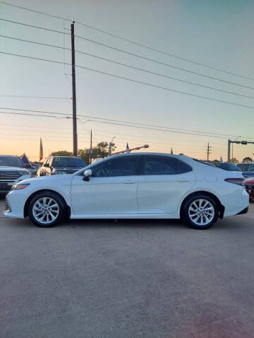 2024 Toyota Camry LE