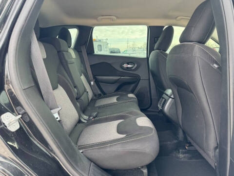 2014 Jeep Cherokee Sport