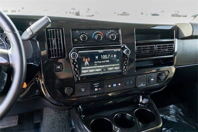 2021 Chevrolet Express 2500