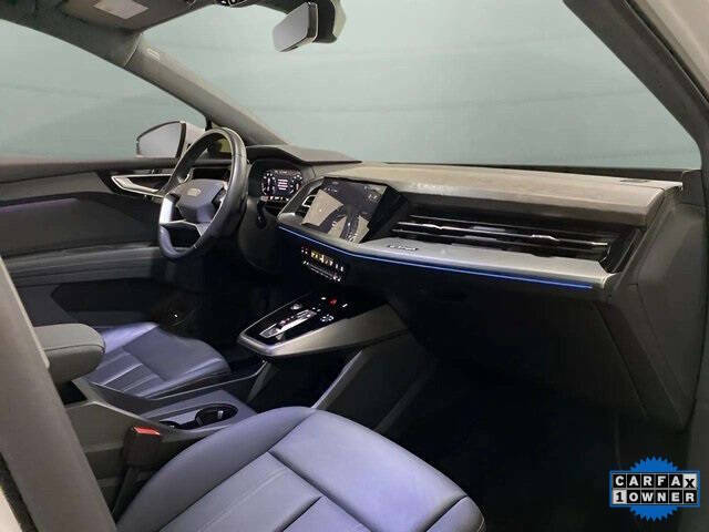 2024 Audi Q4 e-tron quattro Premium Plus 50