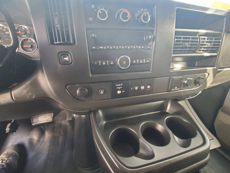 2017 Chevrolet Express 2500