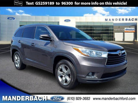 2016 Toyota Highlander for sale at Capital Group Auto Sales & Leasing in Freeport NY