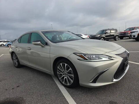 2019 Lexus ES 300h
