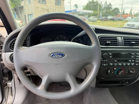 2002 Ford Taurus LX