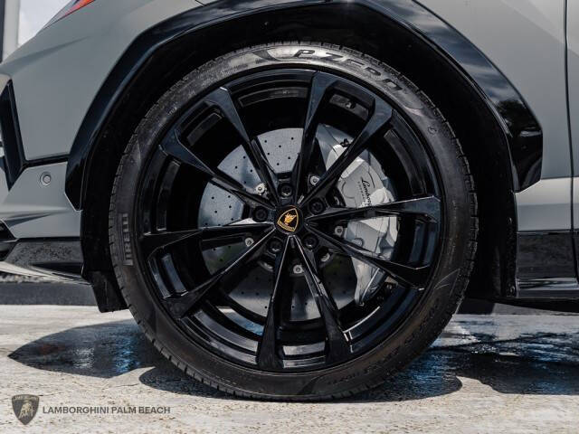 2024 Lamborghini Urus S