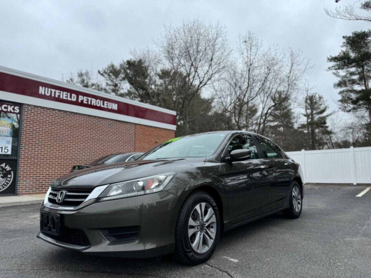 Nutfield Petroleum Car Dealer in Londonderry, NH