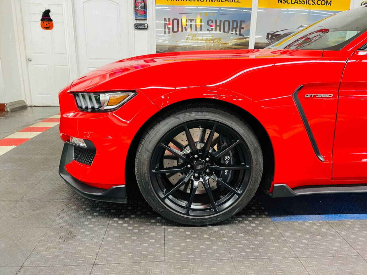 2016 Ford Mustang 23