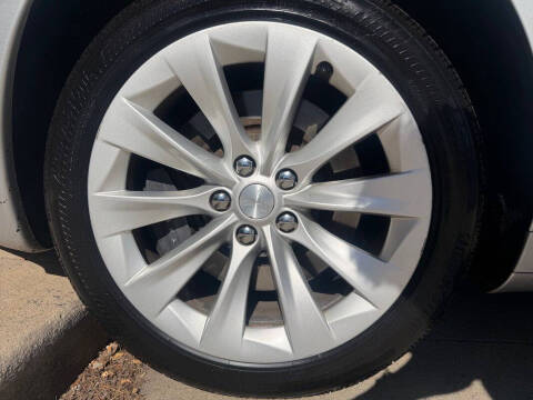 2016 Tesla Model S